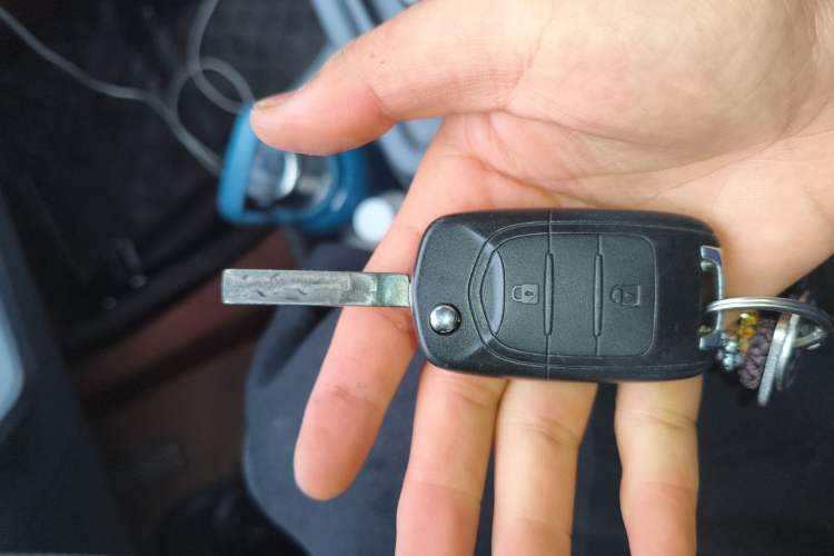 Used Wuling Yangguang 2024 300km Range Practical Window-Sealed Version 60kW Vehicle Key