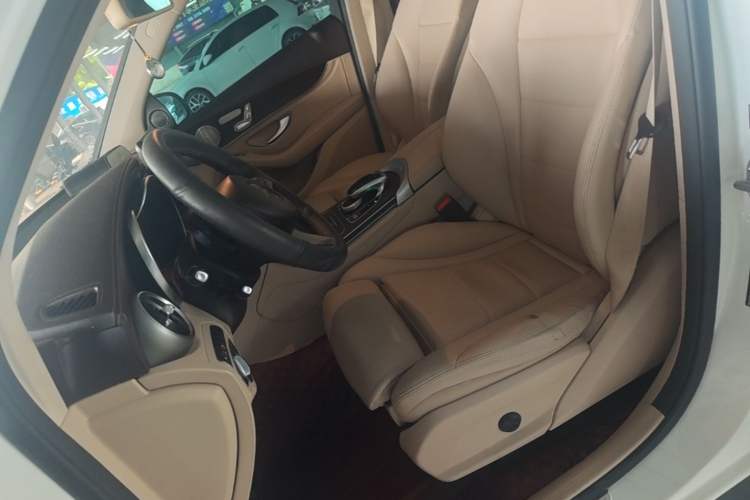 Used Mercedes-Benz GLC 2017 GLC 300 4MATIC Sport Edition
