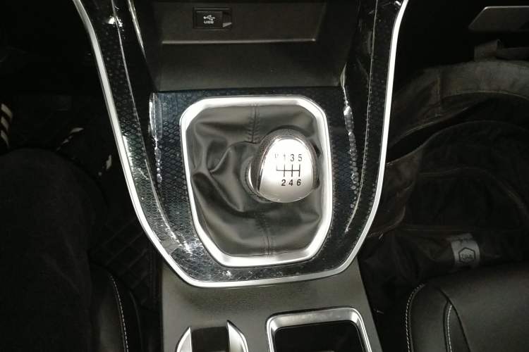 Used Haval M6 2021 PLUS 1.5T Manual Luxury Smart Connectivity Model