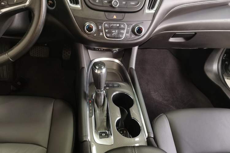 Used Chevrolet Malibu XL 2017 1.5T Dual-Clutch Ruimao Edition Gear Lever