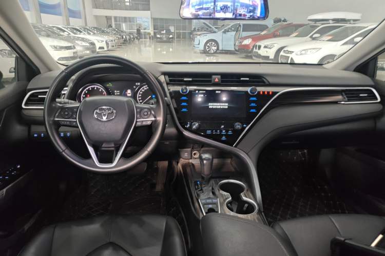 Used Toyota Camry 2019 2.5G Luxury Edition China VI Standard
