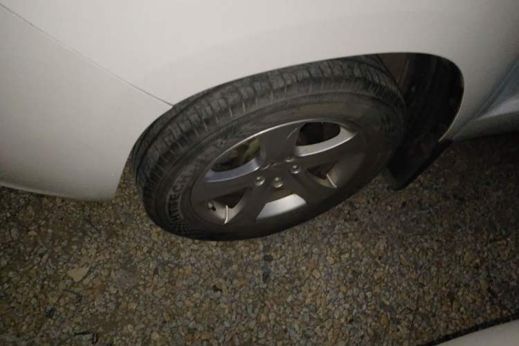 Used Geely Auto GX9 2014 2.4L Automatic Two-Wheel Drive Deluxe Model
