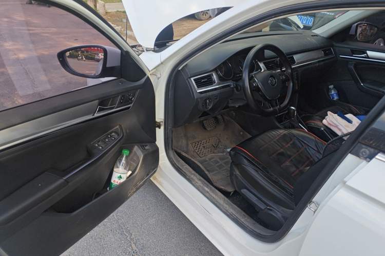 Used Volkswagen Bora 2018 1.5L Automatic Comfort Model Driver Seat