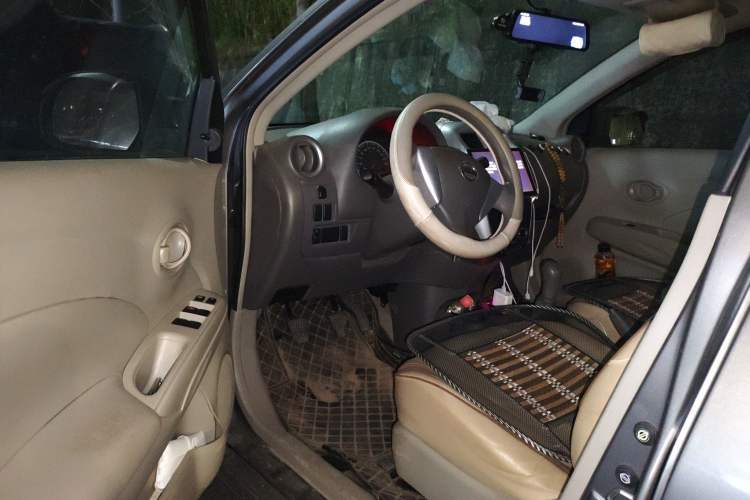 Used Nissan Sunny 2015 1.5XE Manual Comfort Edition
