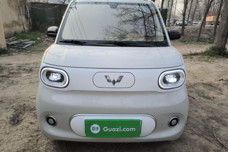 Used Wuling Hongguang MINIEV 2024 3rd Generation 215km Youth Edition Front