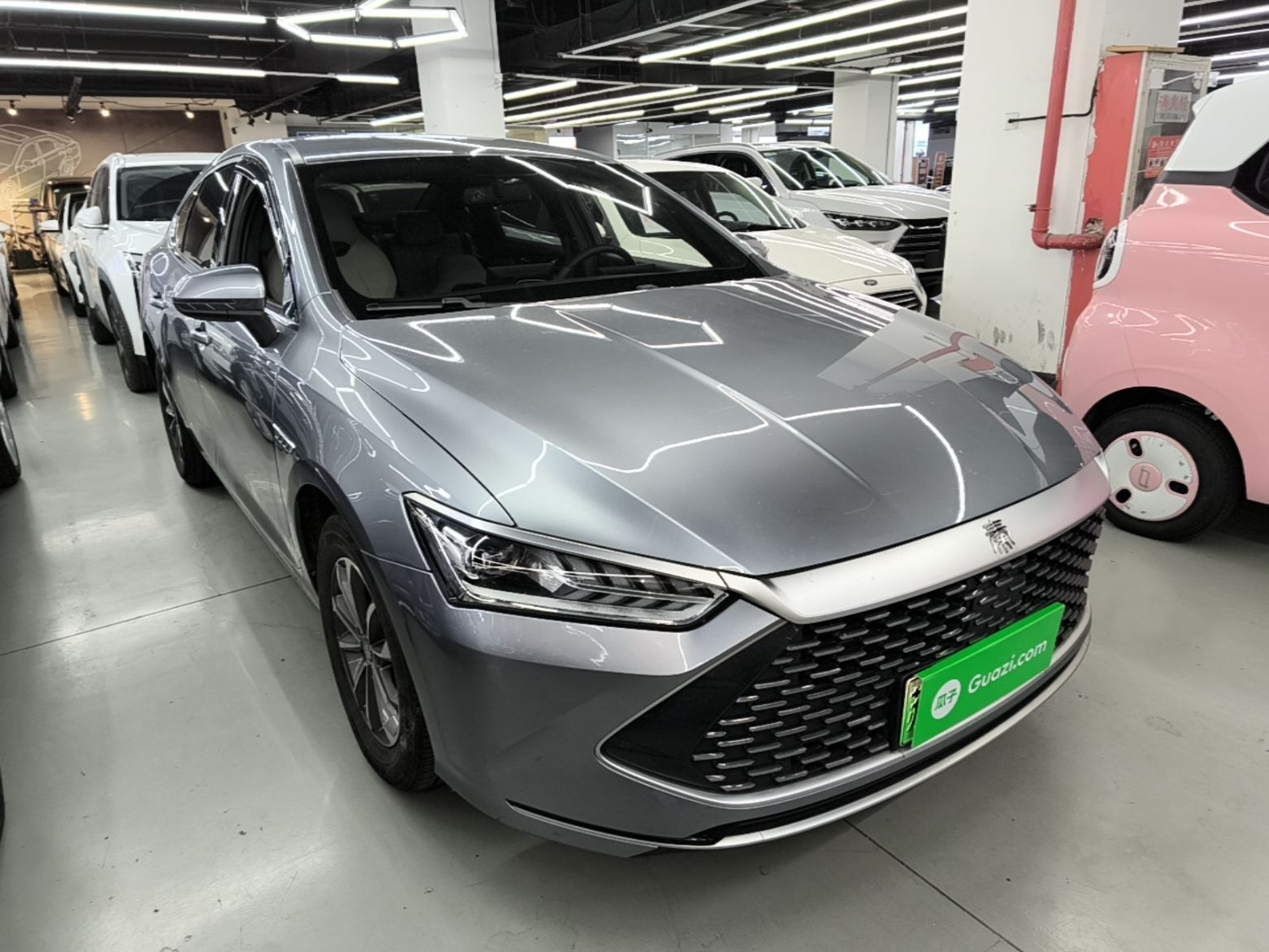BYD Qin PLUS 2023 Champion Edition DM-i 55KM Leading Model — снимка 3