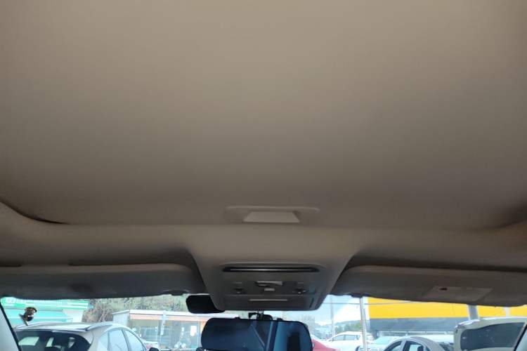 Used FORTHING Joyear X5 2017 Enjoy Series 1.6L CVT Luxury Model