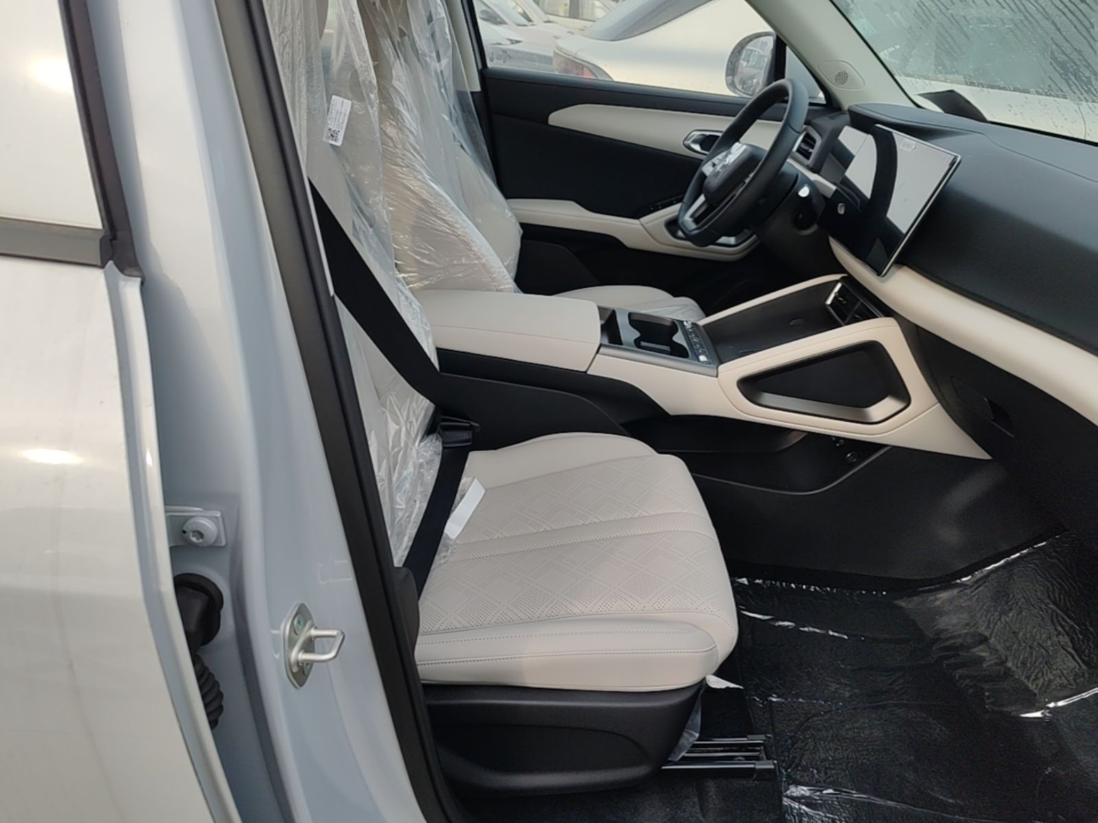 BYD Yuan UP 2025 Intelligent Driving Version 401 KM Dynamic Edition — снимка 19