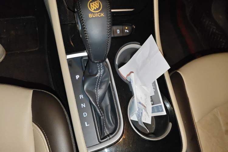 Used Buick Verano 2015 Sedan 15S Automatic Leading Model Gear Lever