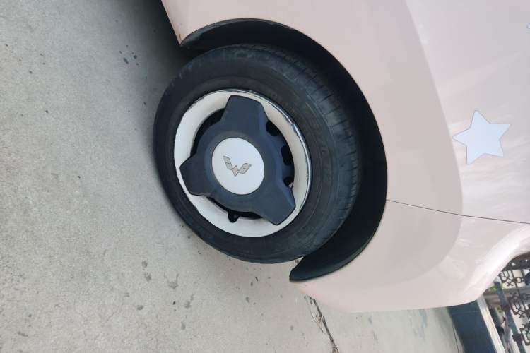 Used Wuling Hongguang MINIEV 2021 Macaron Premium Model – Lithium Iron Phosphate