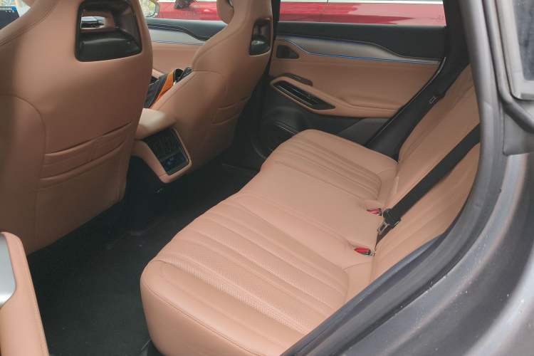 Used BYD Song L EV 2025 Intelligent Driving Version 662 km LiDAR Excellence Edition
