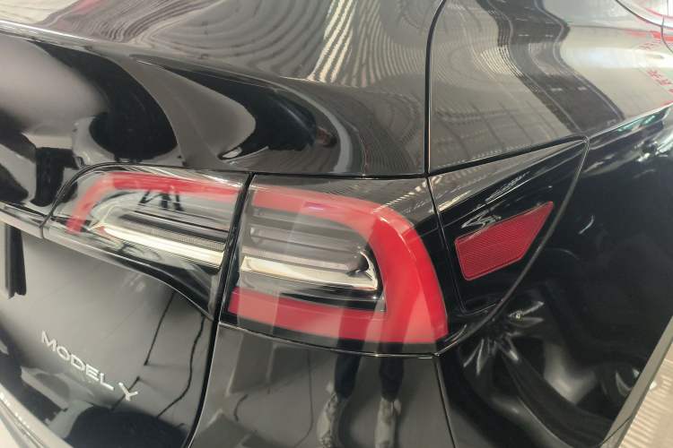 Used Tesla Model Y 2023 Rear-Wheel-Drive Version