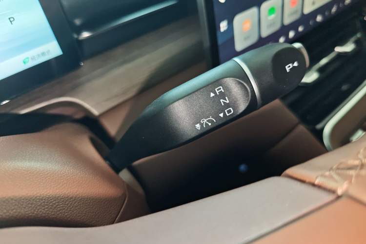 Used Wuling Xingguang S 2025 Model 510 km Flagship Version Gear Lever