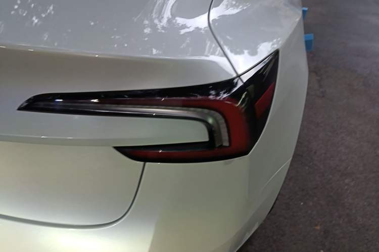 Used Tesla Model 3 2025 Model Revised Long-Range All-Wheel-Drive Version