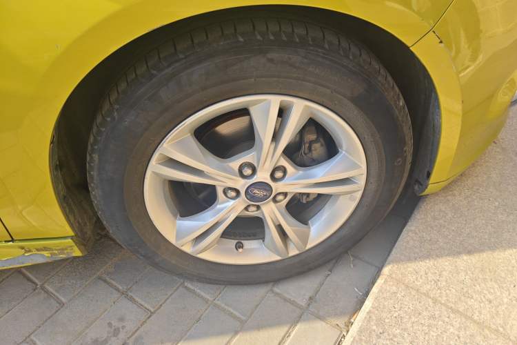 Used Ford Focus 2012 Hatchback 1.6L Automatic Fashion Edition
