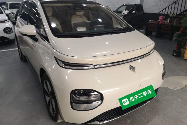 Used Baojun Cloud 2023 460 Max Lingxi Version Front Right 45 Deg