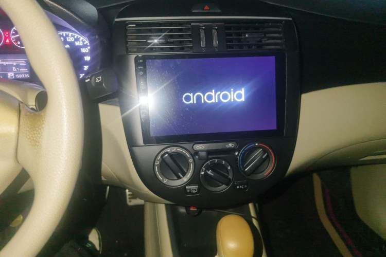 Used Nissan Tiida 2011 1.6L CVT Comfort Model Audio And AC Panel