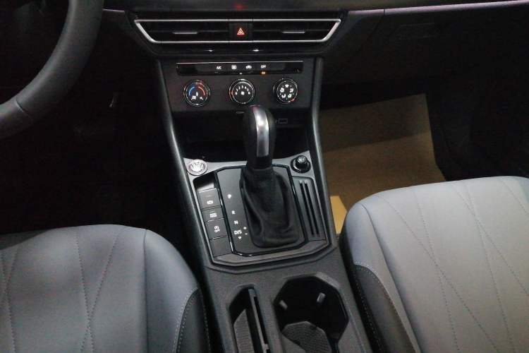 Used Volkswagen Lavida 2024 1.5L Automatic Starry Sky 5 Million Edition
