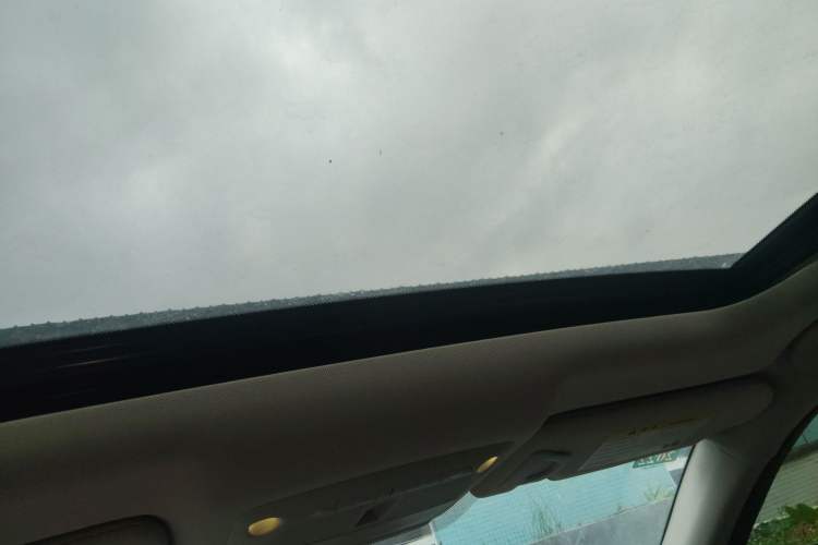 Used Infiniti Q50L 2018 2.0T Enjoyment Version China VI Standard Headliner