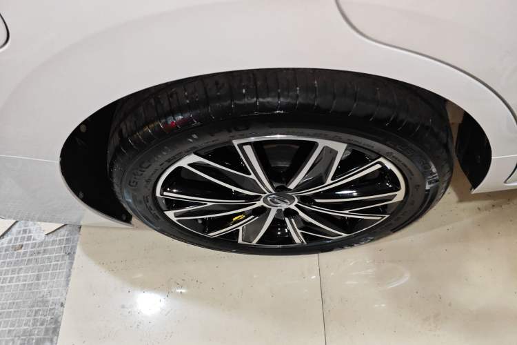 Used GAC Trumpchi Trumpchi E8 2024 Honor Series 2.0L Honor Edition