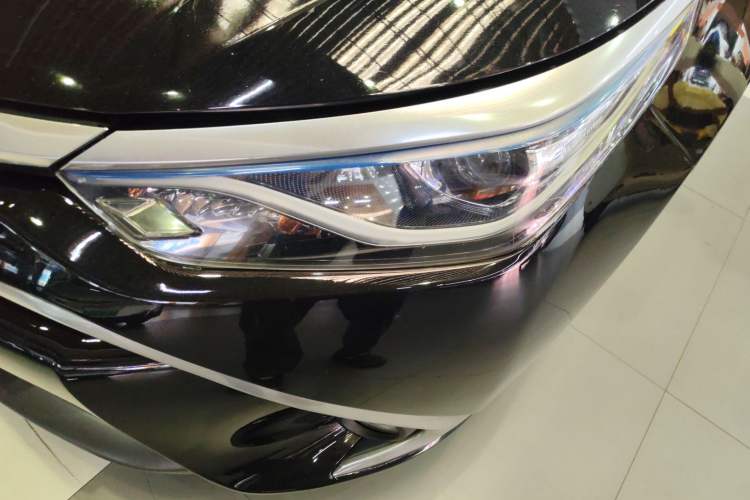 Used Toyota Levin 2016 Dual-Engine 1.8H GS E-CVT Elite Model with Sunroof
