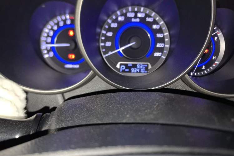 Used CHANGAN Eado 2016 1.6L Automatic Junku Model Odometer Close Up