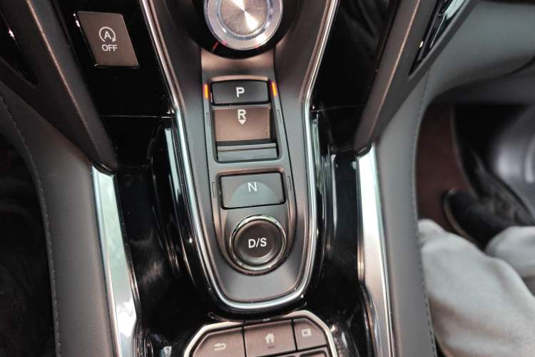 Used Acura RDX 2019 2.0T Enjoyment Version China VI Standard Gear Lever