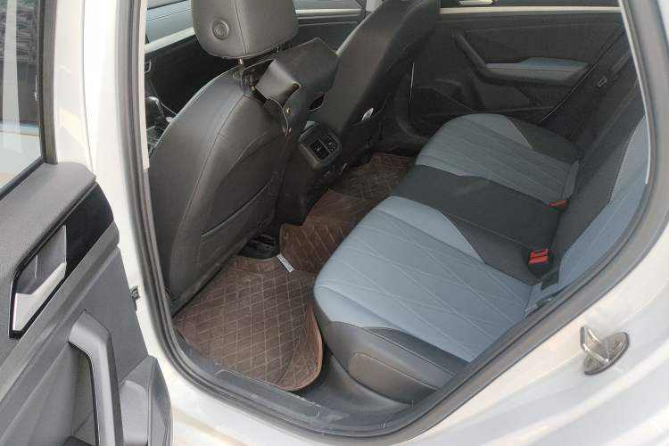 Used Volkswagen Lavida 2023 Revised Version 1.5L Automatic 5 Millionth Edition Left Rear Seat