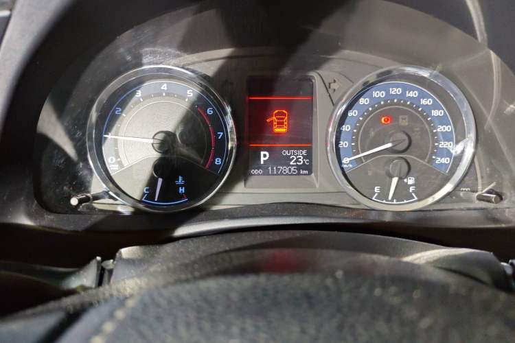 Used Toyota Corolla 2017 Revised Version 1.2T S-CVT GL-i Leather Edition Odometer Close Up