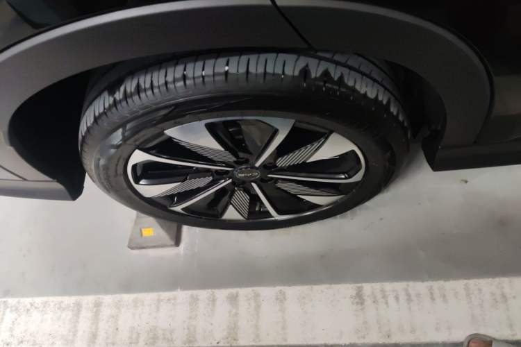 Used BYD Song PLUS New Energy 2025 EV Intelligent Driving Edition 520km Luxury Model
