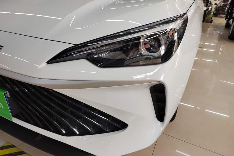 Used Roewe i5 2026 Model 1.5L CVT Luxury Version