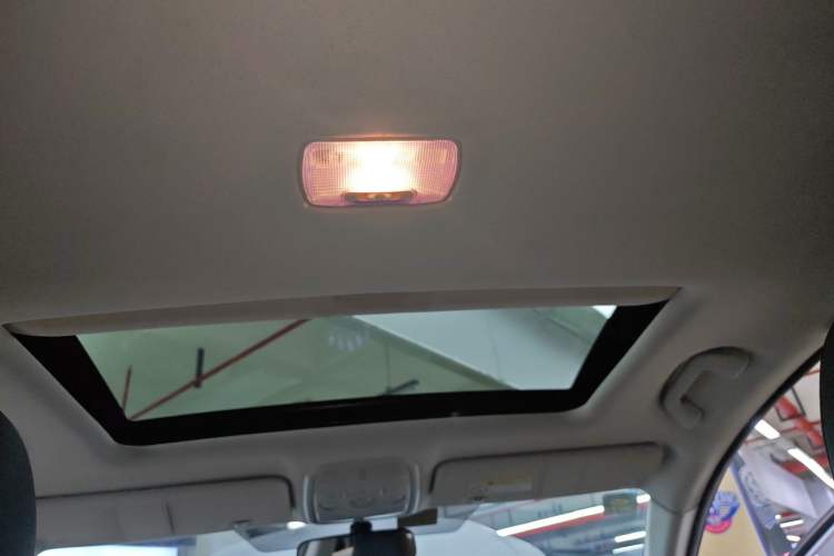 Used Haval H6 2018 Red-Label Sport Edition 1.5T Automatic Two-Wheel Drive Elite Model Headliner