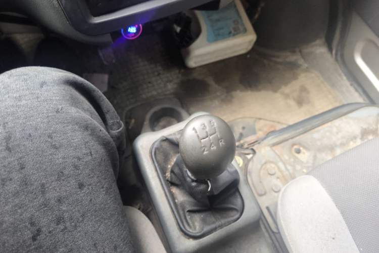 Used Wuling Zhiguang 2010 1.0L New Version Practical Short-Body L2Y