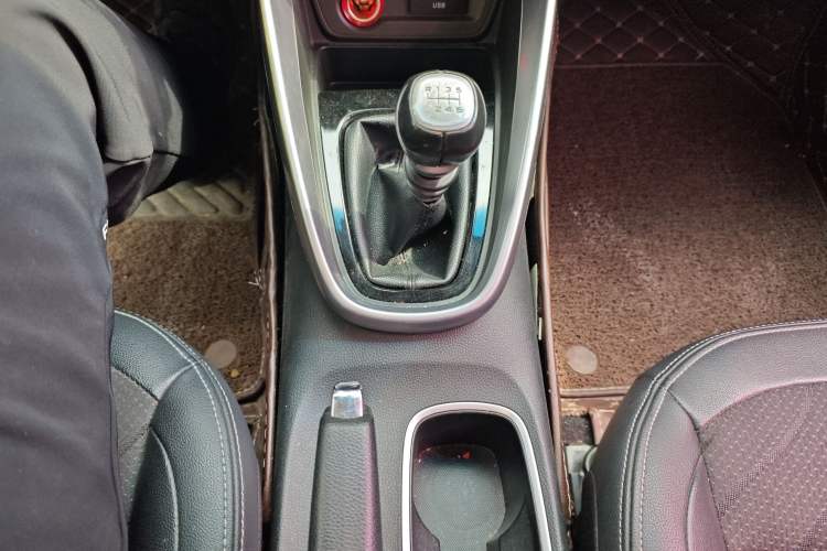 Used Baojun 510 2017 1.5L Manual Fashion Model