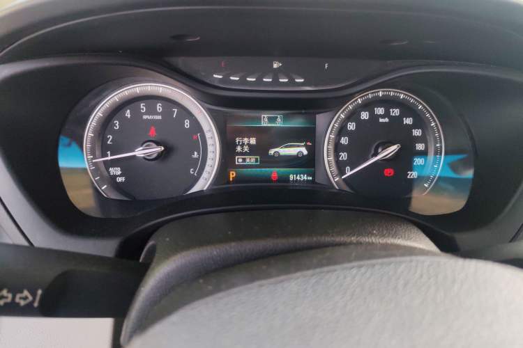 Used Buick GL6 2018 18T 6-Seater Elite Model
