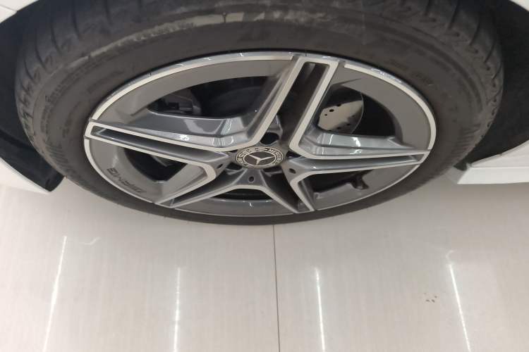 Used Mercedes-Benz CLA 2024-Year Facelifted CLA 200