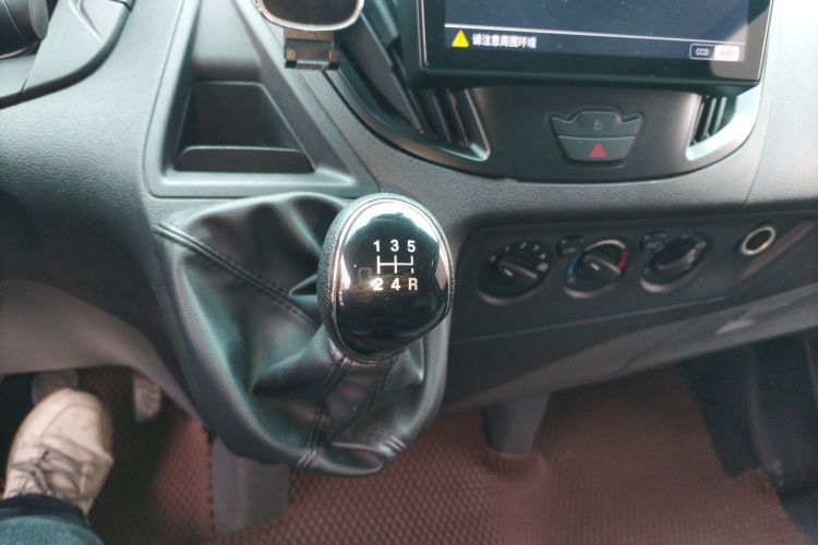 Used Ford Transit 2019 2.0T Diesel Multi-Purpose Commercial Vehicle Mid-Drive Mid-Roof 6-Seater China VI Standard