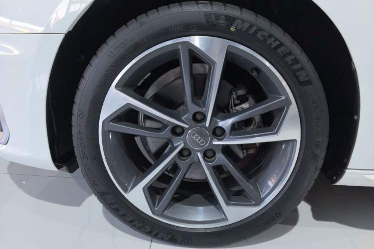 Used Audi A4L 2020 40 TFSI Fashion Dynamic Model Exterior 4