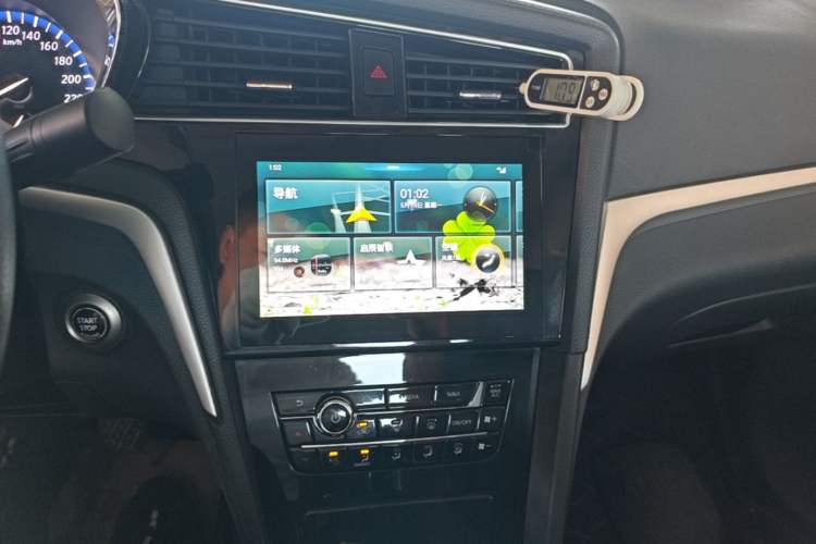 Used Venucia D60 2018 1.6L Manual Smart Connect Elite Edition

