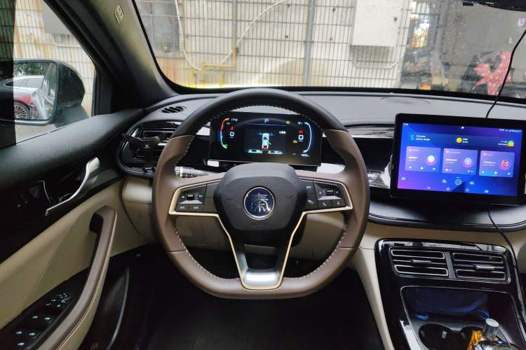 Used BYD Qin PLUS 2024 HONOR Edition DM-i 55KM Leading Model
