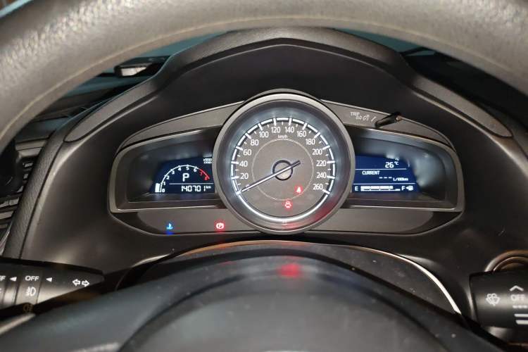 Used Mazda 3 Axela 2019 Cloud-Controlled Sedan 1.5L Automatic Luxury Model China VI Standard