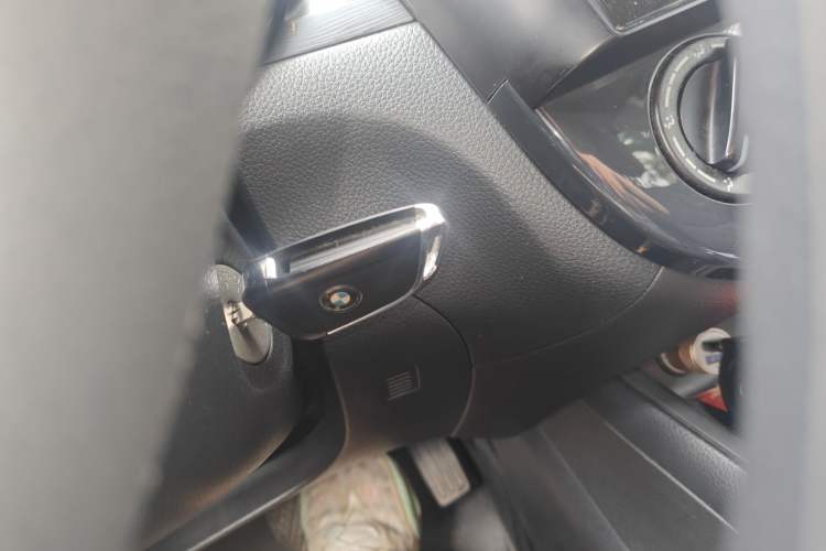 Used Nissan Tiida 2011 1.6L CVT Comfort Model Vehicle Key