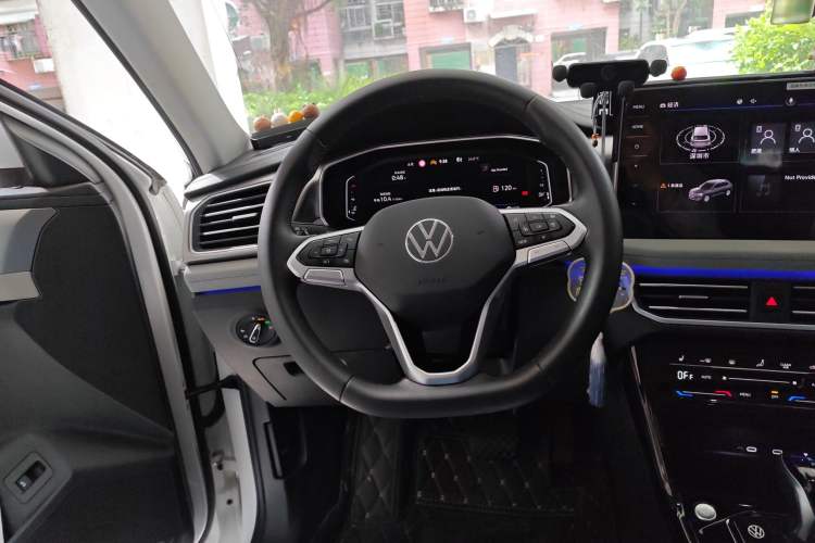 Used Volkswagen Tayron 2023 330TSI Two-Wheel-Drive R-Line High-Energy Version