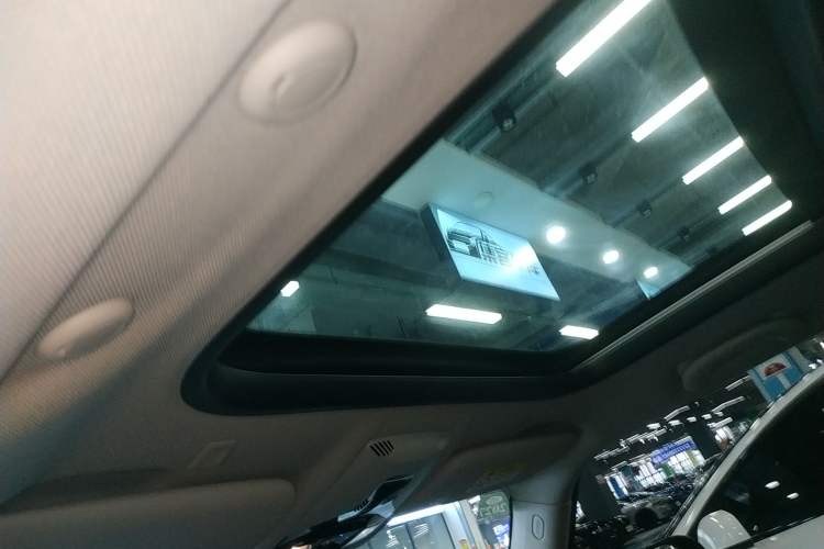 Used MINI 2025 1.5T COOPER Classic Edition
