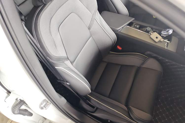 Used Volvo S60 2026 Model B4 Zhiyuan Sport Edition Right Front Seat