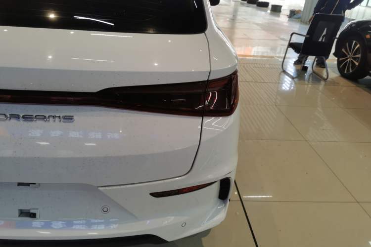 Used BYD e2 2024 Honor Edition Luxury Model Exterior 3