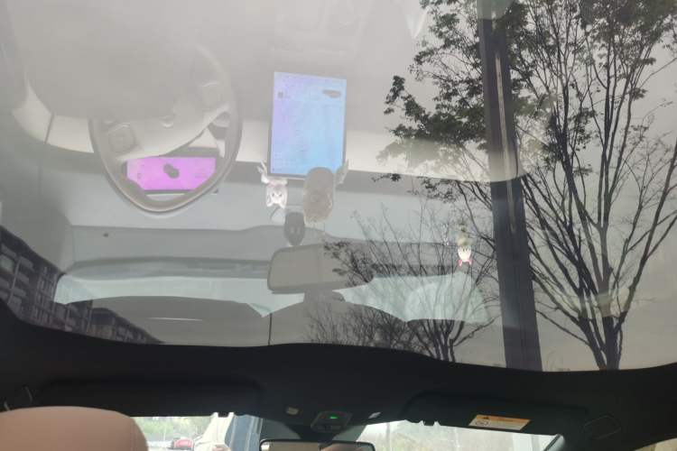 Used Nio ET5 2024 75 kWh Headliner