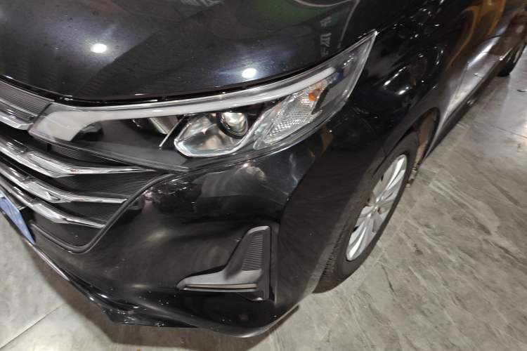 Used GAC Trumpchi M6 2019 270T Automatic Luxury Edition (6-seater) - China V Standard Left Front Headlight