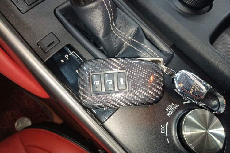 Used Lexus IS 2017 300 FENGSHANG Edition
