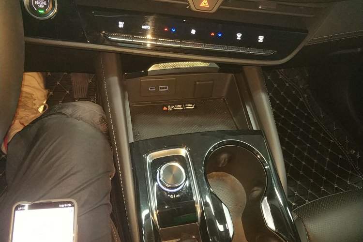 Used Buick Envision 2025 25T Entry-Grade Platinum Edition
